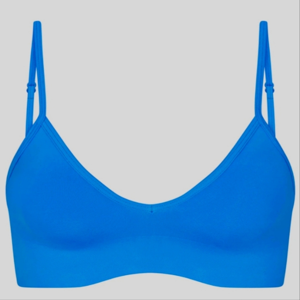 Skims Soft Smoothing Bralette
